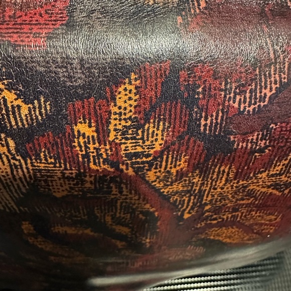 Patricia Nash Red and Brown Floral Saddlebag Crossbody - Picture 6 of 10